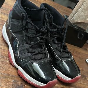 Jordan Black and Red Sneakers High-Top Classic